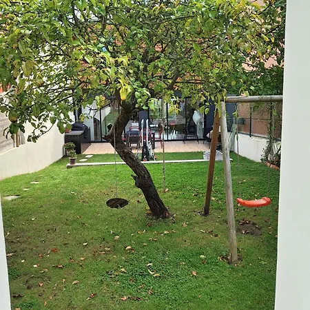 Avec Jardin Entre Paris Versailles Et Gares *